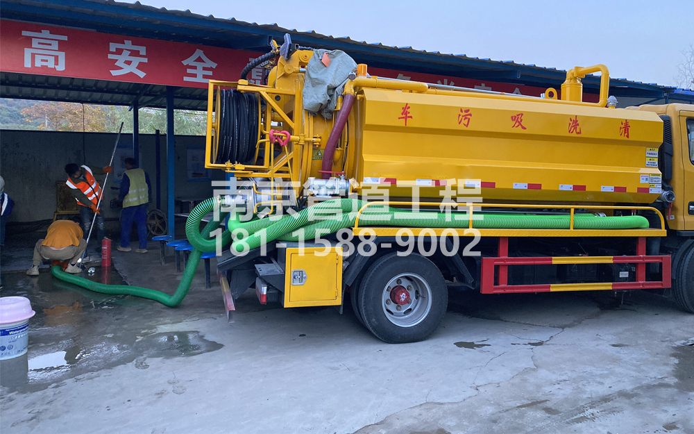 267金山中建工地抽粪