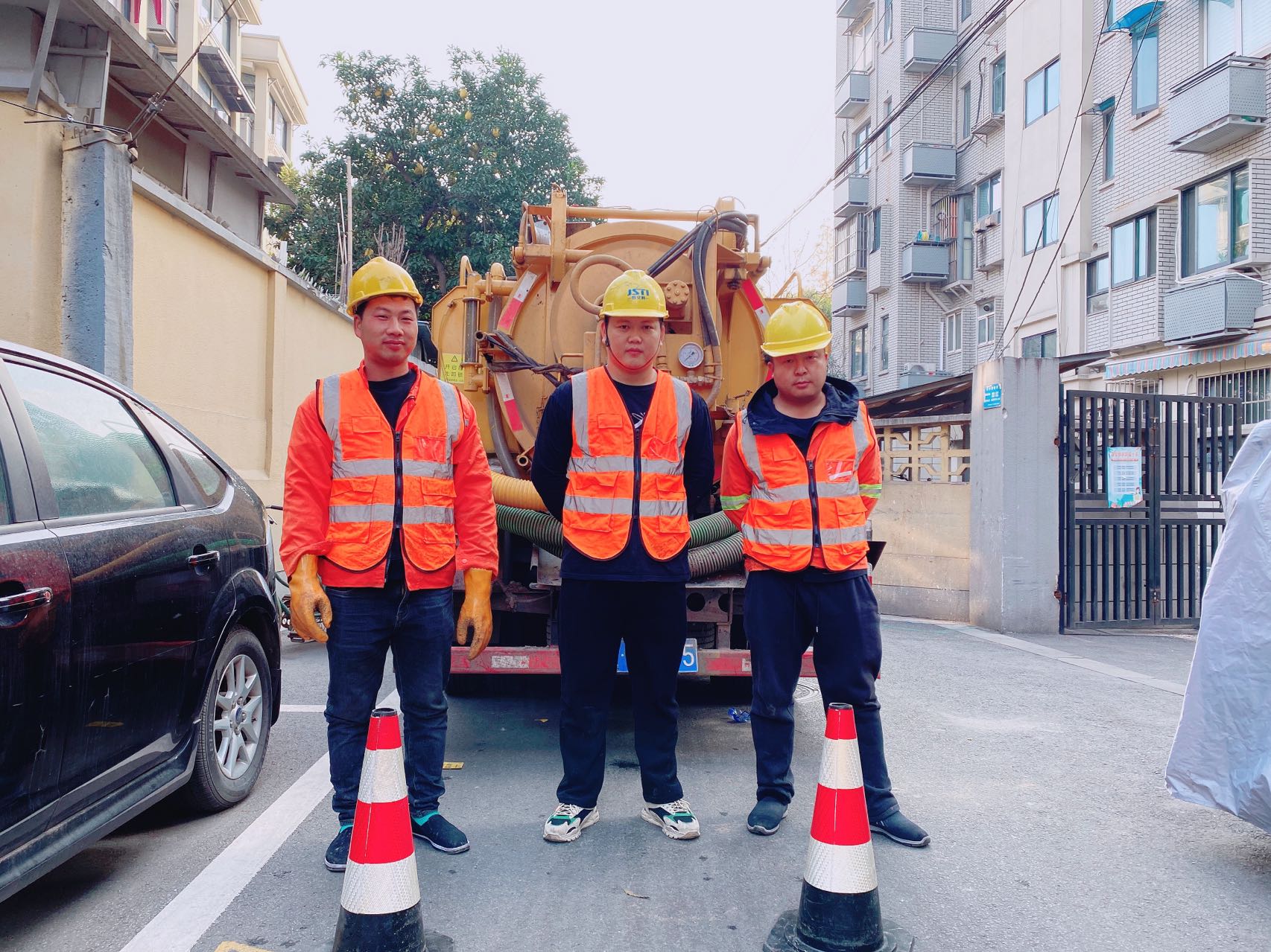 金山南京某小区管道清淤检测施工